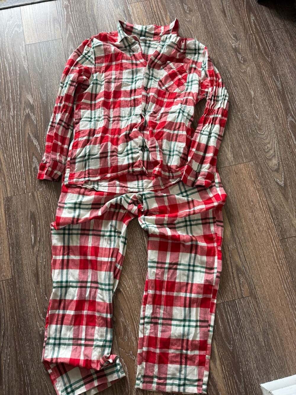 Old Navy Flannel Pajama Set Size L Plaid